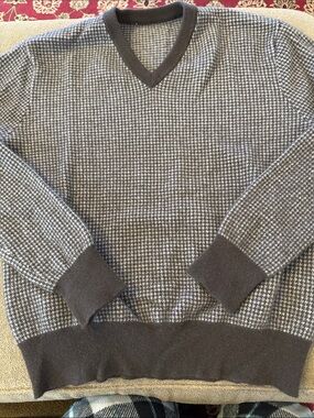 Scott James V-Neck Cashmere Sweater Size Medium Brown Plaid (TD)